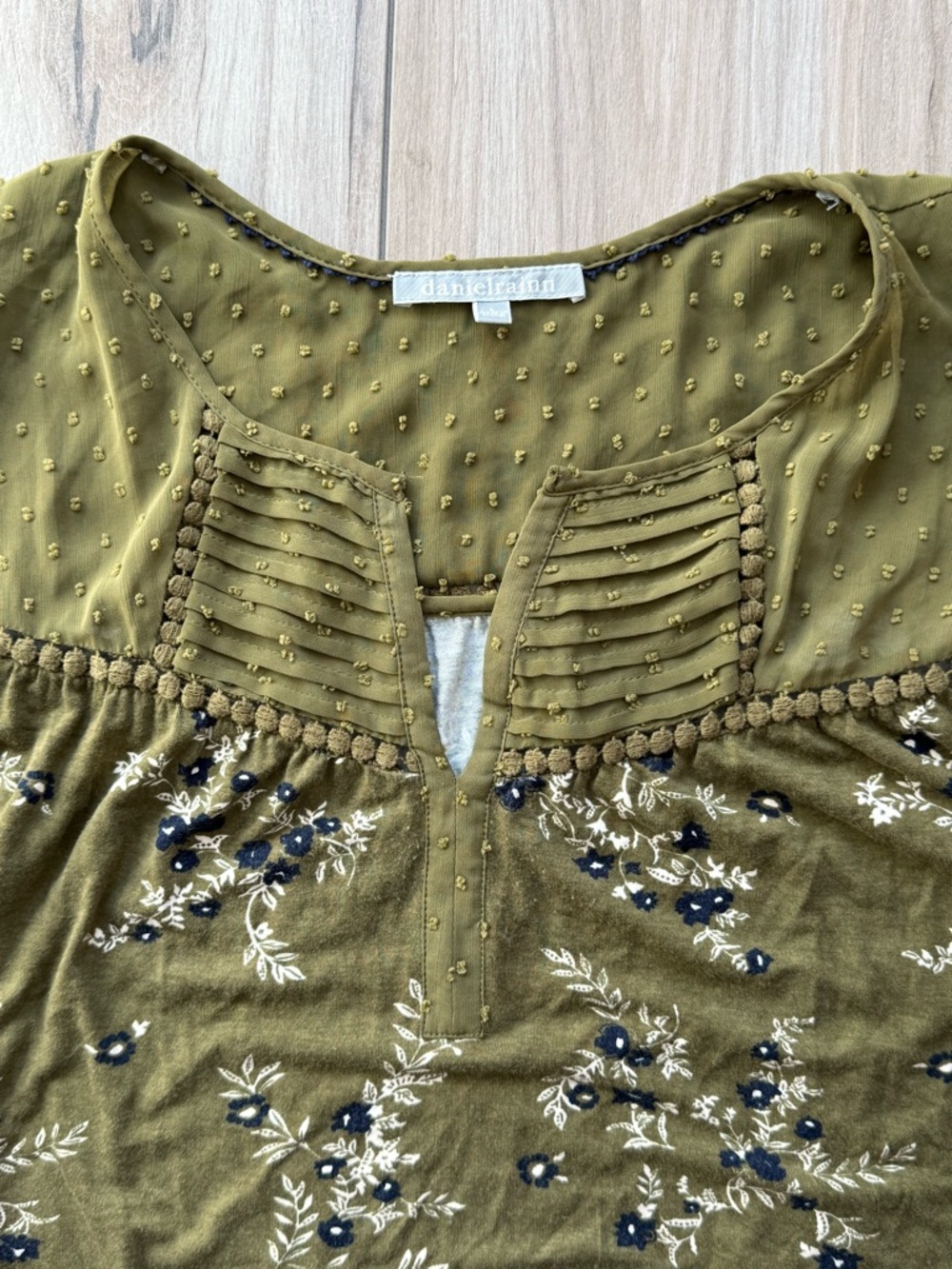 Daniel Rainn Olive Floral Embroidered Pintuck Split-Neck Blouse - Picture 3 of 7